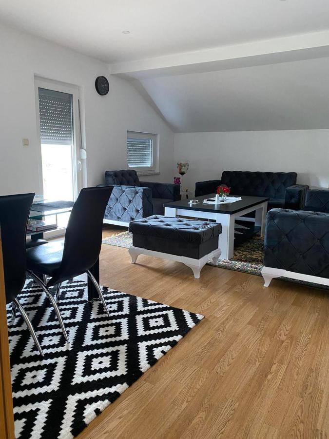 Rok Villa Tesanj Luaran gambar